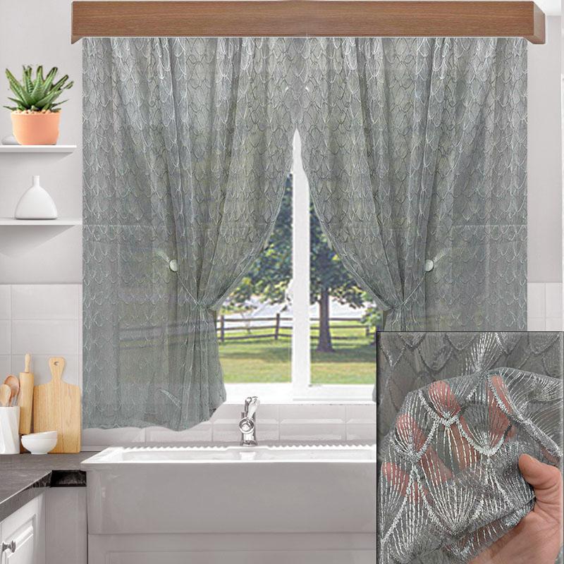 kourtineskontesgiaparathirogkri1