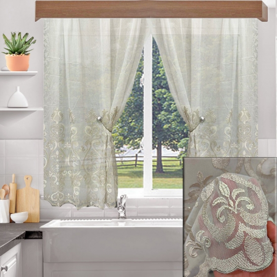 kourtineskontesgiaparathiro02432